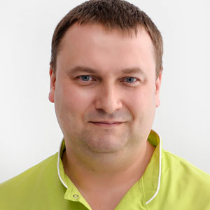Стоматолог-хирург Раптунович Юрий Анатольевич